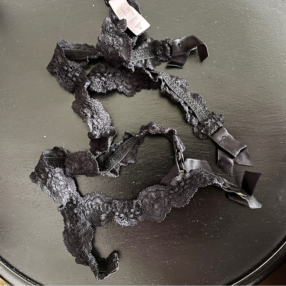 Victoria's Secret Black Lace Garter Belt